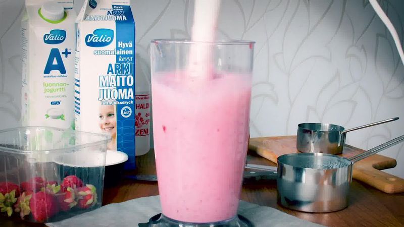 Image of the recipe cooking step-1-4 for Strawberry Lassi Recipe - Strawberry Yogurt Smoothie  
