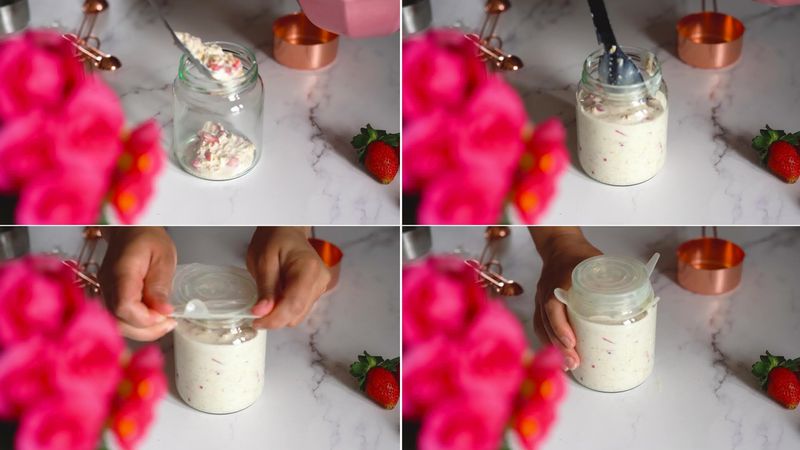 Image of the recipe cooking step-1-4 for Strawberry Overnight Oats