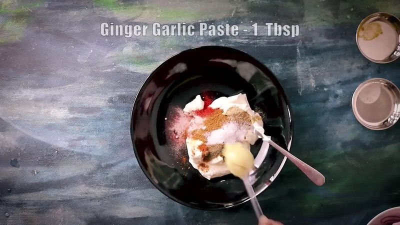 Image of the recipe cooking step-2-1 for Paneer Tikka