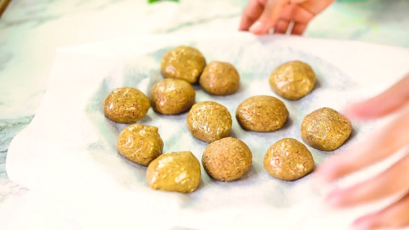 Image of the recipe cooking step-2-3 for Thandai Truffles