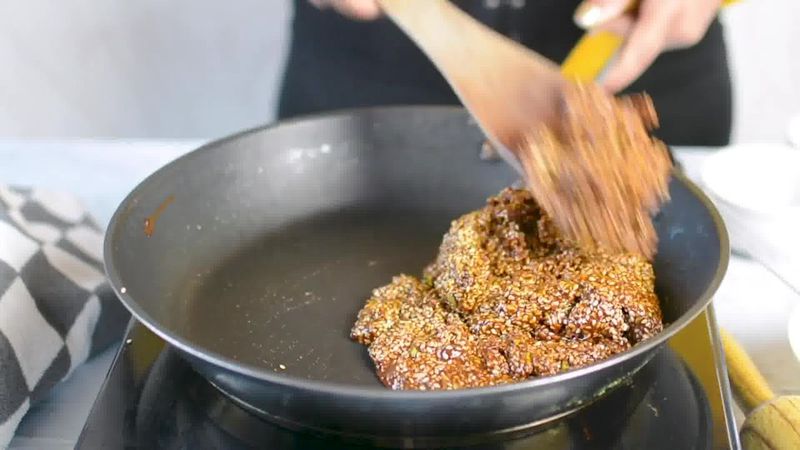 Image of the recipe cooking step-3-3 for Til Chikki - Sesame Seed Bars