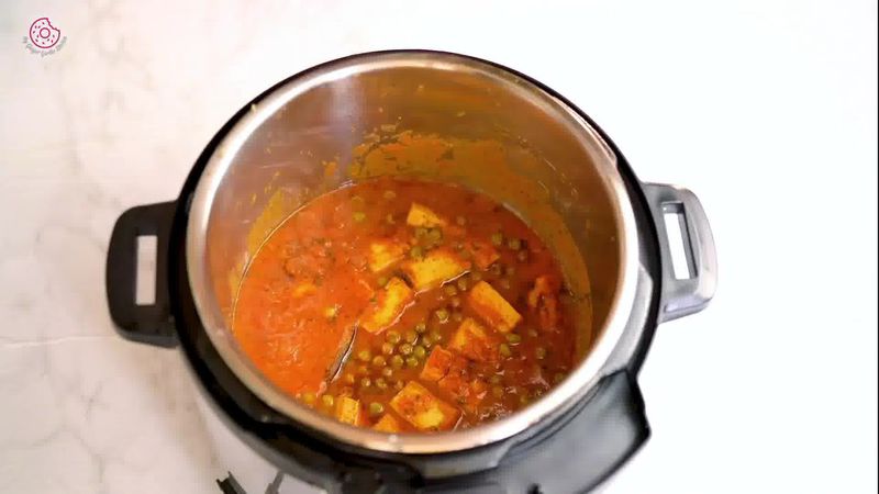 Image of the recipe cooking step-2-10 for Instant Pot Tofu Matar
