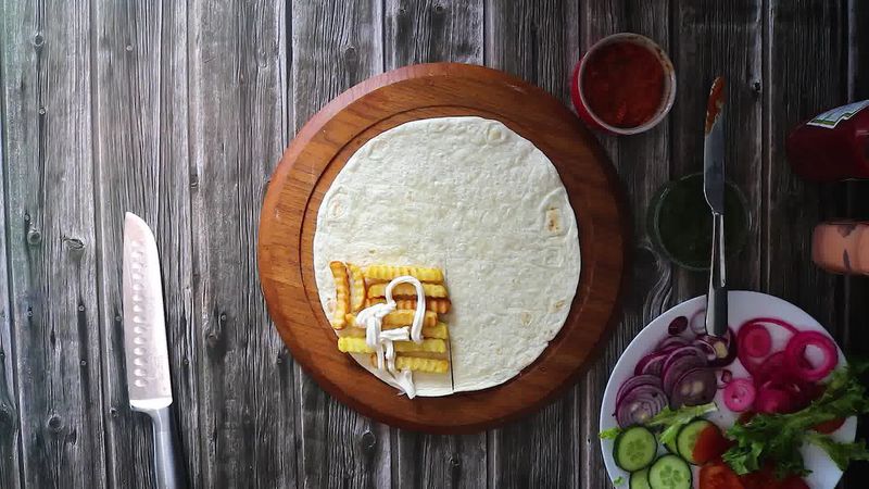 Image of the recipe cooking step-3-2 for TikTok Tortilla Wrap Hack (6 Vegetarian Filling Ideas)
