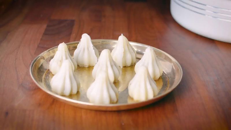 Image of the recipe cooking step-5-7 for Modak Recipe - Ukadiche Modak Recipe - Steamed Modak