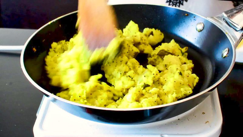 Image of the recipe cooking step-1-8 for Vada Pav Recipe (Mumbai Style)