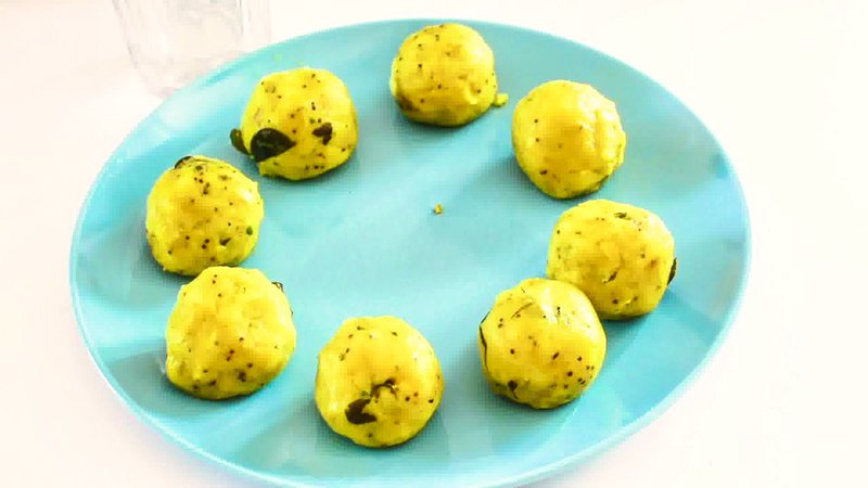 Image of the recipe cooking step-1-9 for Vada Pav Recipe (Mumbai Style)
