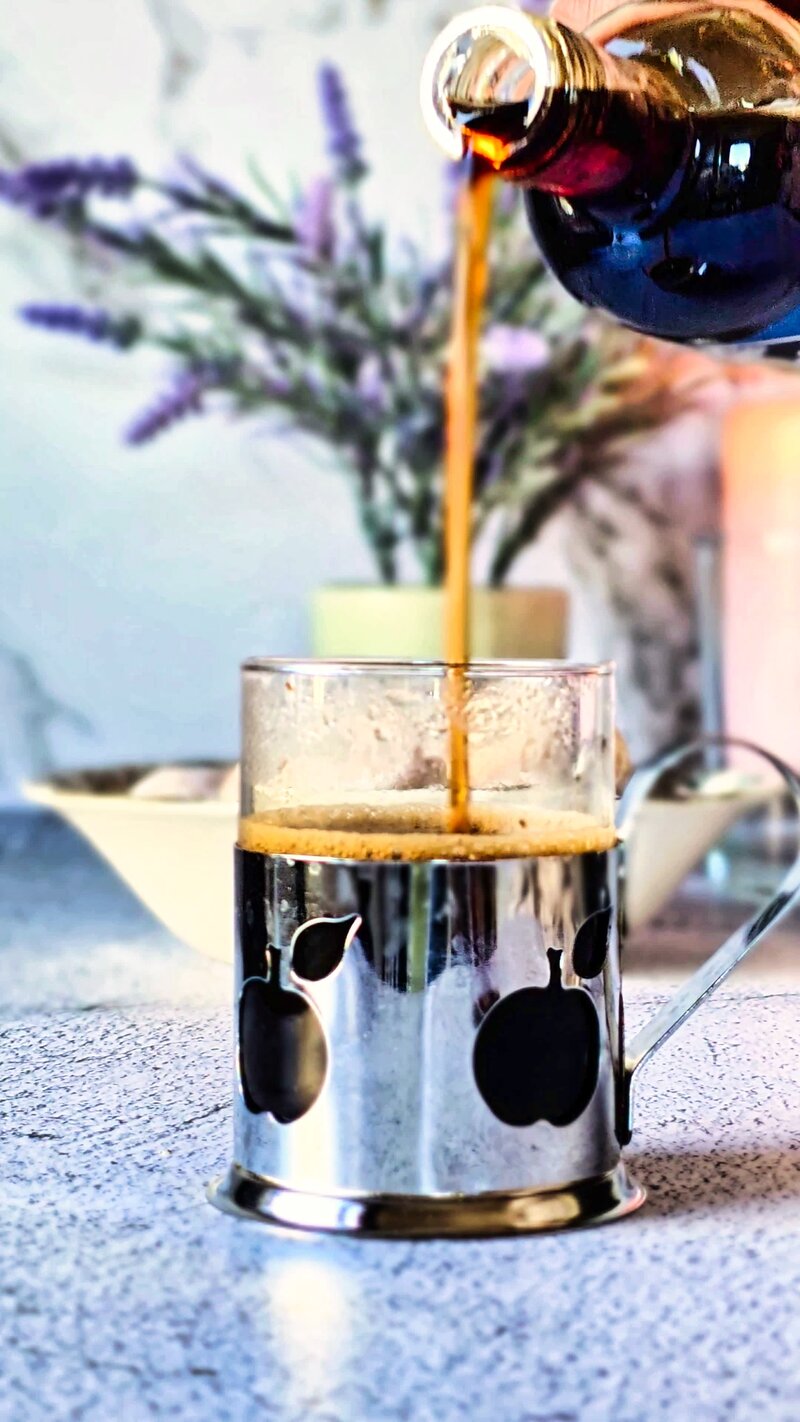 Image of the recipe cooking step-1-1 for Vanilla Iced Latte Recipe (Easy & Creamy)