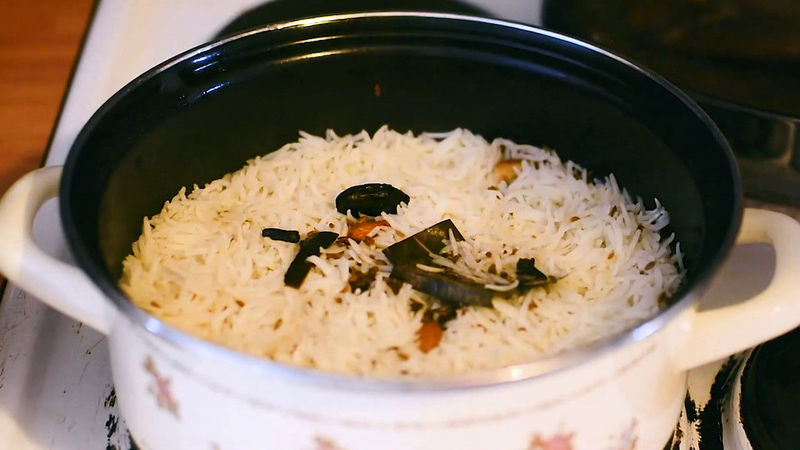 Image of the recipe cooking step-2-2 for Restaurant Style Vegetable Biryani Recipe