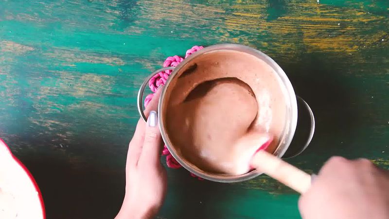 Image of the recipe cooking step-2-10 for Vegan Chocolate Mousse with Aquafaba