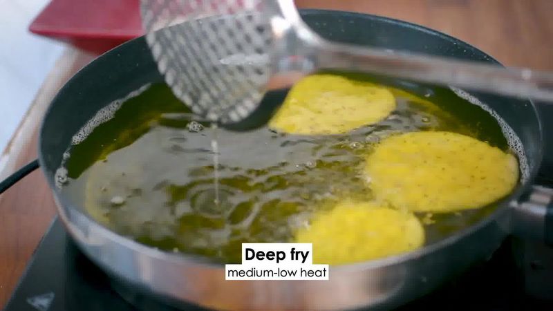 Image of the recipe cooking step-4-2 for Verki Puri - Crispy Tea Time Snack