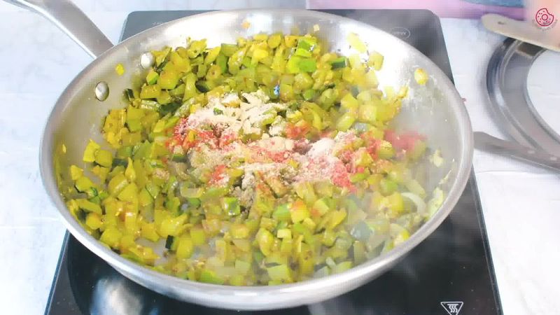 Image of the recipe cooking step-1-7 for Watermelon Rind Stir Fry