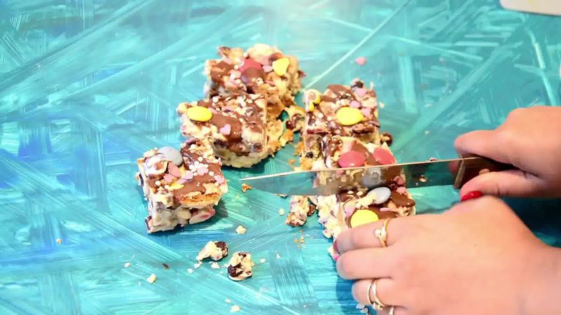 Image of the recipe cooking step-1-11 for Christmas Rocky Road | White Chocolate Rocky Road Recipe