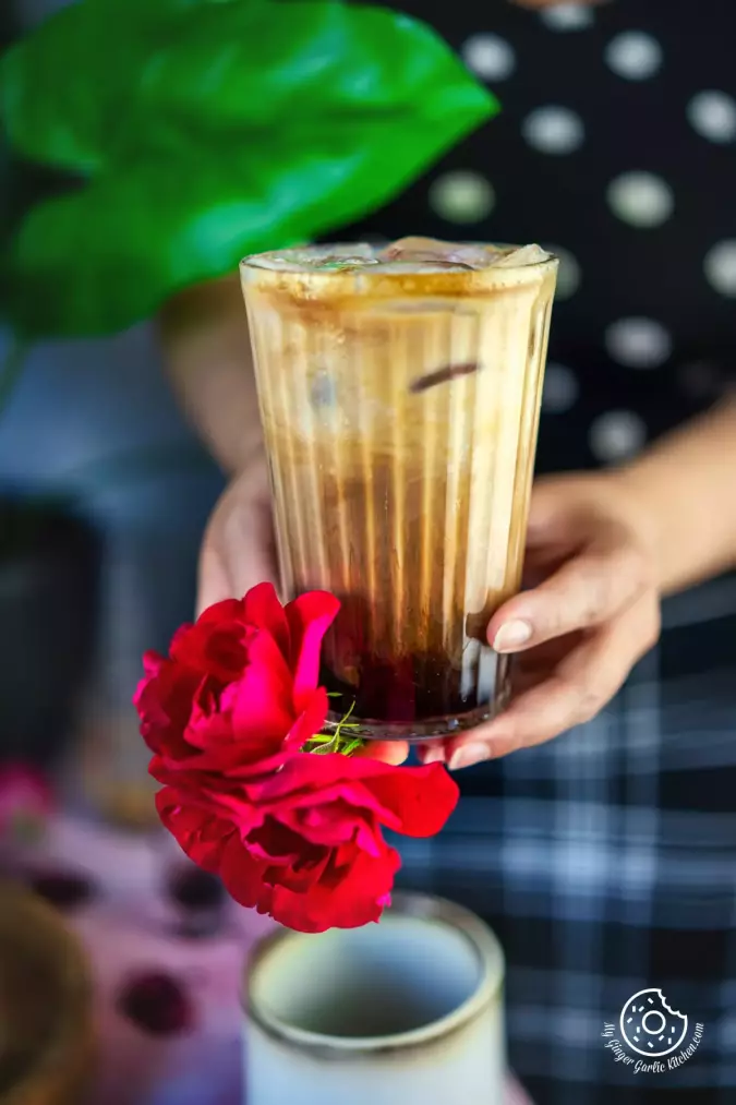 Iced Rose Latte