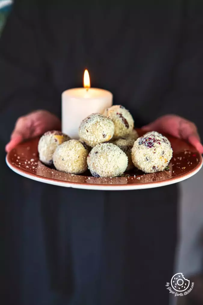 Rava Laddu - Rava Ladoo