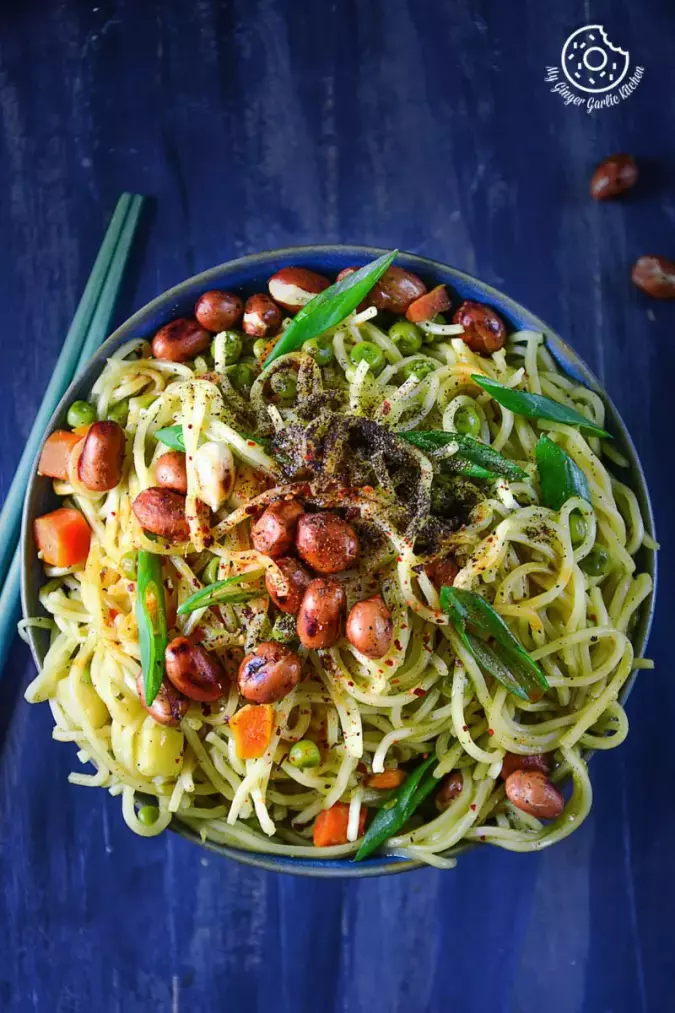 15 minutes No Oil Green Thai Curry Chow-Mein Noodles