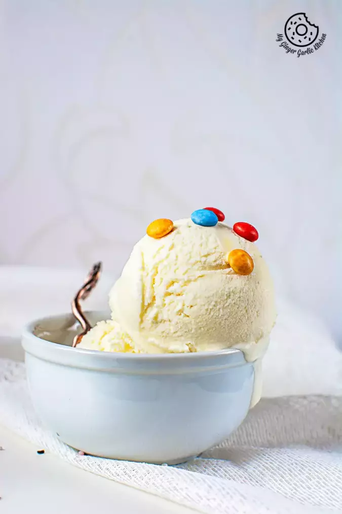 Vanilla Ice Cream (Eggless and No Churn)